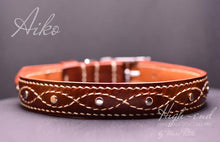 Load image into Gallery viewer, high end dog collar made of vegetal tanned leather