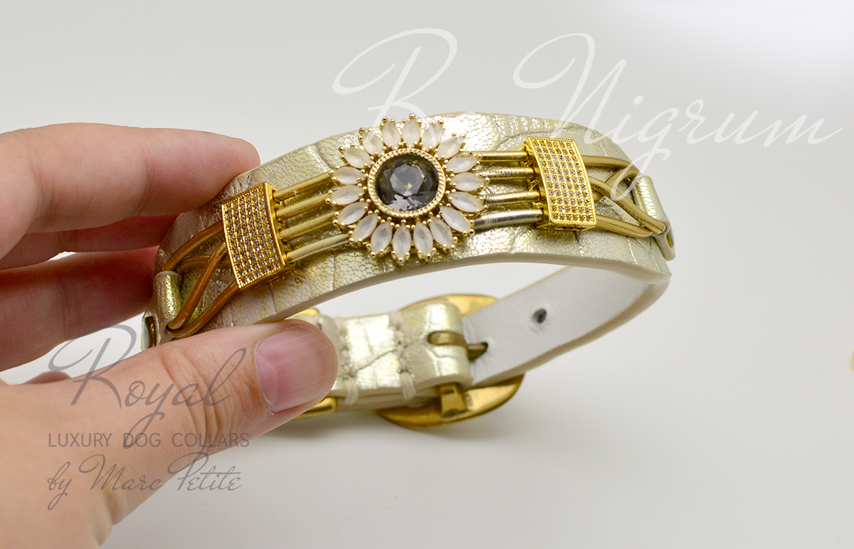 Flora Style Dog Collar