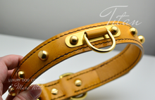 Charger l&#39;image dans la galerie, Handmade and handstitched dog collar